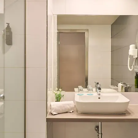 Ona Μαρμπέλλα