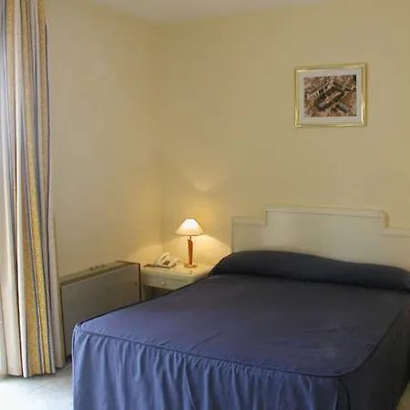 Aparthotel Ona 3*