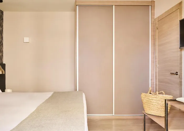 Ona Apartmanhotel 3*